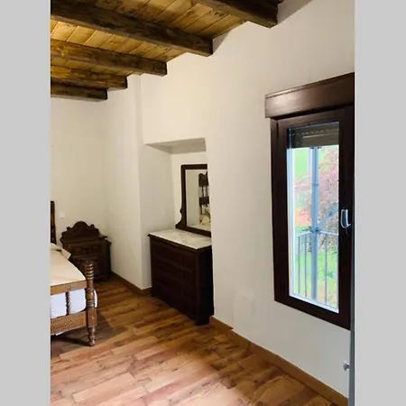 Casa Grande Cerca De Santillana Del Mar Y Comillas 펜션 *